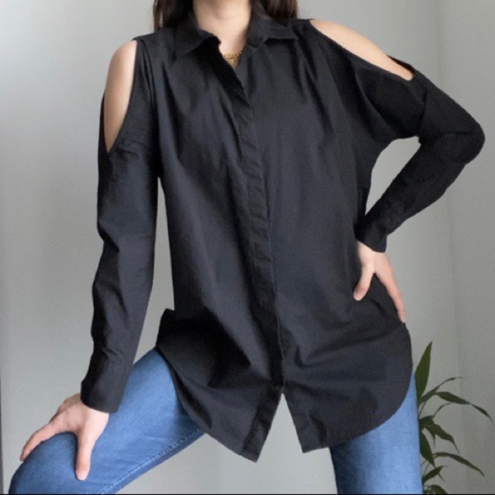 DKNY open shoulder shirt / blouse